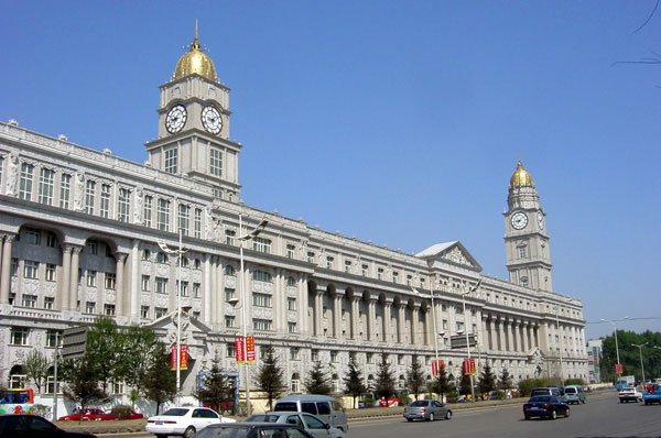 哈尔滨制药六厂办公大楼